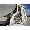 Image 10 : 2015 MACK GU713 Concrete Mixer / Pump Truck