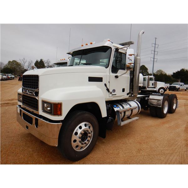 2021 MACK PI64T Day Cab Truck
