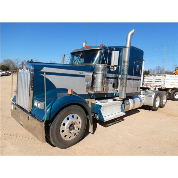 2020 KENWORTH W900 Sleeper Truck