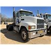 Image 5 : 2006 MACK CHN613 Day Cab Truck