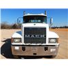 Image 5 : 2005 MACK CHN613 Day Cab Truck