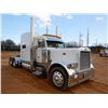 Image 4 : 2005 PETERBILT 379X Sleeper Truck
