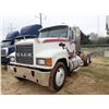 Image 1 : 2005 MACK CHN613 Day Cab Truck