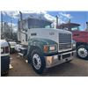 Image 6 : 2010 MACK CHU613 Day Cab Truck