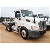 Image 3 : 2010 FREIGHTLINER CA113 Day Cab Truck