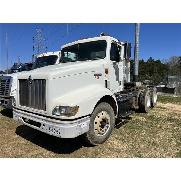 1999 INTERNATIONAL 9100 Day Cab Truck