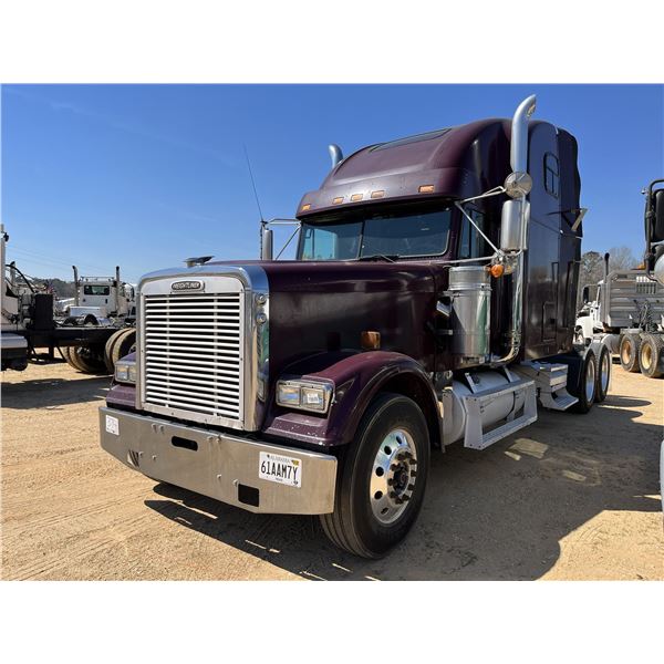 2000 FREIGHTLINER CLASSIC XL Sleeper Truck