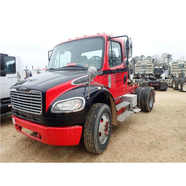 2006 FREIGHTLINER M2 Day Cab Truck