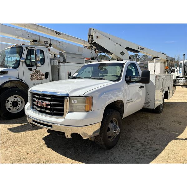 2009 GMC 3500 HD Bucket Truck
