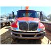 Image 2 : 2002 INTERNATIONAL 4400 Bucket Truck