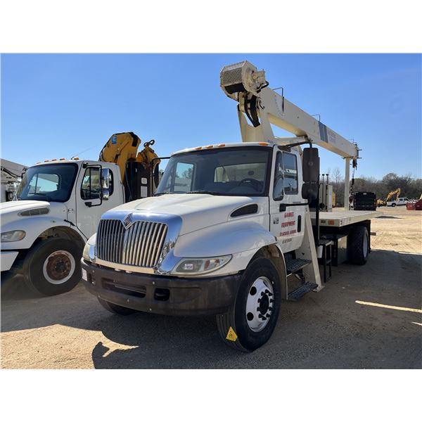 2006 INTERNATIONAL 4200 Boom / Crane Truck