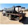 Image 2 : 2001 GMC C7500 Sprayer Truck