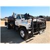Image 4 : 2001 GMC C7500 Sprayer Truck