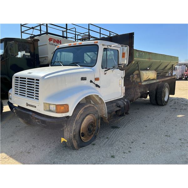 1995 INTERNATIONAL 4900 SPREADER TRUCK Plow / Spreader Truck