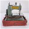 Image 5 : Betsy Ross Child Sized Sewing Machine
