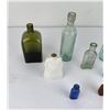 Image 2 : Collection of Antique Bottles