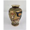 Image 1 : Japanese Satsuma Kinkozan Pottery Vase