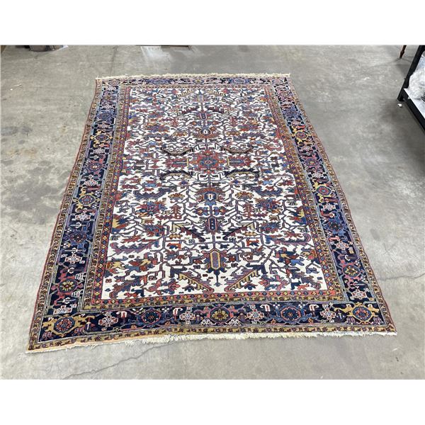 1920s Persian Oriental Heriz Rug