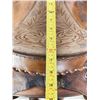 Image 12 : Tooled Leather Cowboy Saddle Hereford