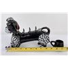 Image 8 : Ceramic Poodle Whiskey Decanter Set