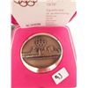 Image 4 : 1976 OLYMPICS OFFICIAL GAMES MEDALLION IN ORIGINAL BOX WITH PAPERS