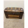 Image 1 : Steamer trunk - dome top c/w tray - 30" W X 18" H X 16" D