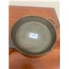 Image 2 : Cast frying pan - Lodge 10" diameter USA 85K