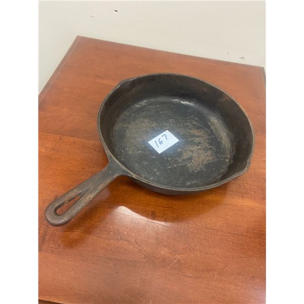 Cast frying pan #7 10" diameter