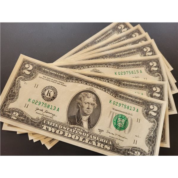 7 US $2.00 bills - consecutive serial numbers 5813-5819