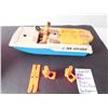 Image 2 : 1976 FISHER PRICE ADVENTURE PEOPLE SEA EXPLORER AND ACCESSORIES
