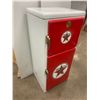 Image 5 : Texaco Ice Box / Shop Cabinet Fantasy Item 47" H X 21 1/2" W X 10" D