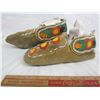 Image 2 : Pair of Vintage Childs Moccasins