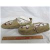 Image 2 : Pair of Vintage Men's Moccasins