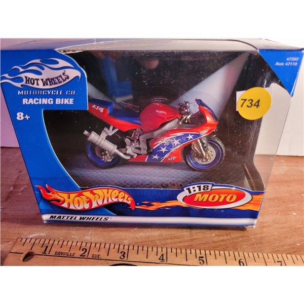 1:18 Racing Bike Hot Wheels Motorcycle NIB 2002
