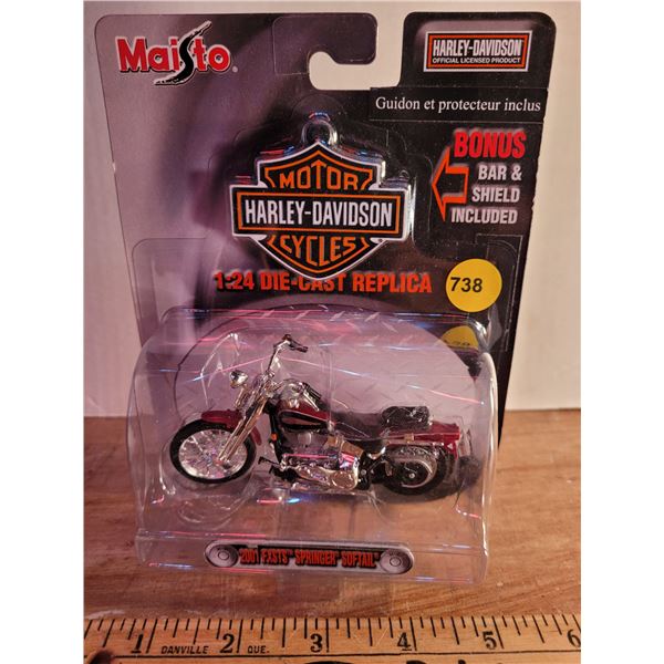 1:24 Harley Davidson 2001 FXSTS Springer Softail NIB 2002