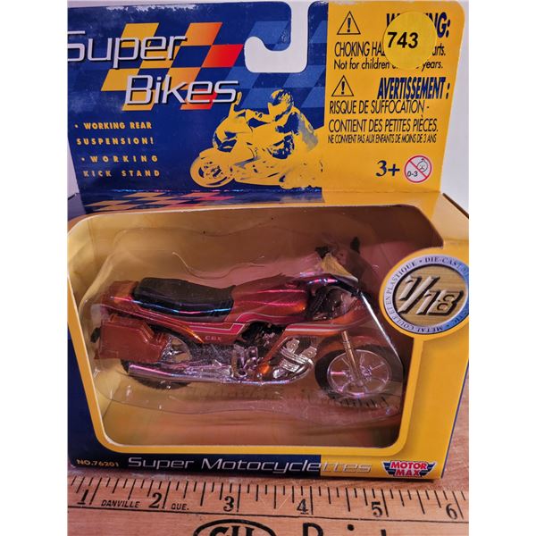 1:18 Super Bikes Honda CBX NIB