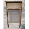 Image 1 : Snow Wash Columbia Glass Washboard 12x24in.