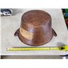 Image 2 : VINTAGE HAMMERED 2 HANDLE COPPER POT