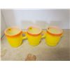 Image 1 : 3 FIRE KING MUGS
