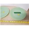 Image 2 : 3 FIRE KING JADEITE PLATES