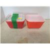 Image 2 : 2 PYREX FRIDGE DISHES (ONE LID)