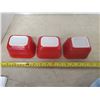 Image 2 : 3 PYREX FRIDGE DISHES (NO LIDS)