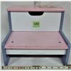 Image 1 : 9 X 12" Stepping Stool / Hinged Storage Compartment