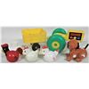 Image 3 : Vintage 1970s Fisher Price #915 Little People Play Family Farm Accessories