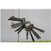 Image 1 : Old keys
