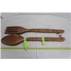 Image 3 : Wooden spoon and fork