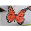 Image 2 : Pair of Monarch butterflies