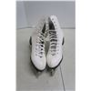 Image 4 : White figure skates