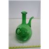 Image 2 : Green wine bottle