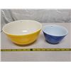 Image 1 : 2 Pyrex Blue + Yellow